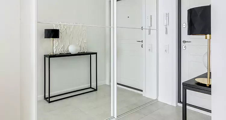 Mirrored Bifold Closet Doors Repair in West Lealman, FL