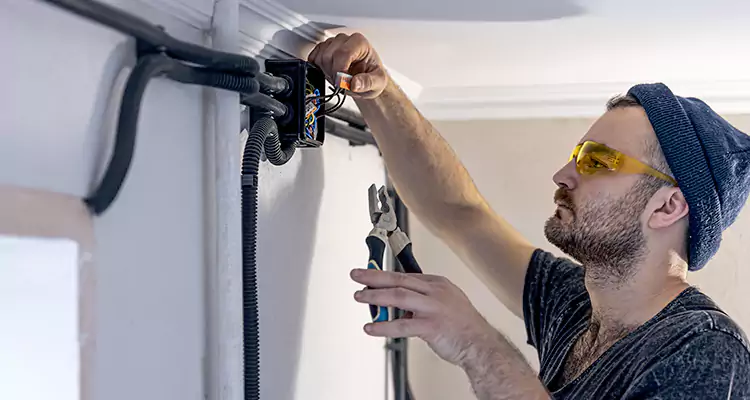 Garage Door Opener Cable Repair in West Lealman, FL