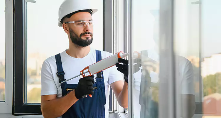 Retractable Screens Repair for Patio in West Lealman, FL