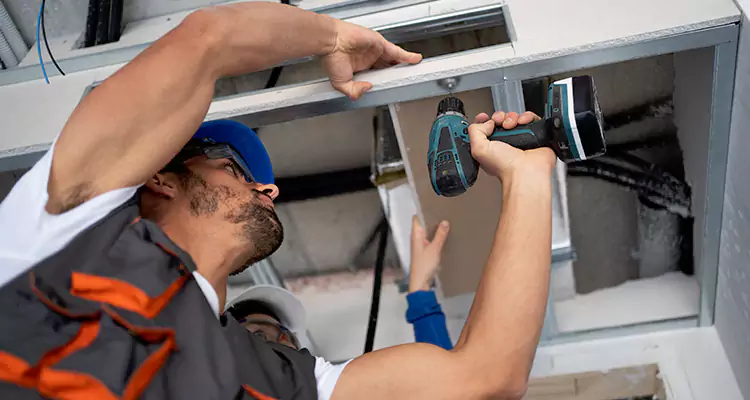 Emergency Overhead Door Repair in West Lealman, FL