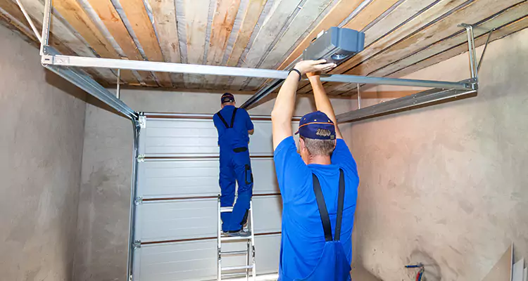 Garage Door Opener Technician in West Lealman, FL