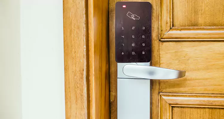 Keyless Hotel Door Locks Repair in West Lealman, FL