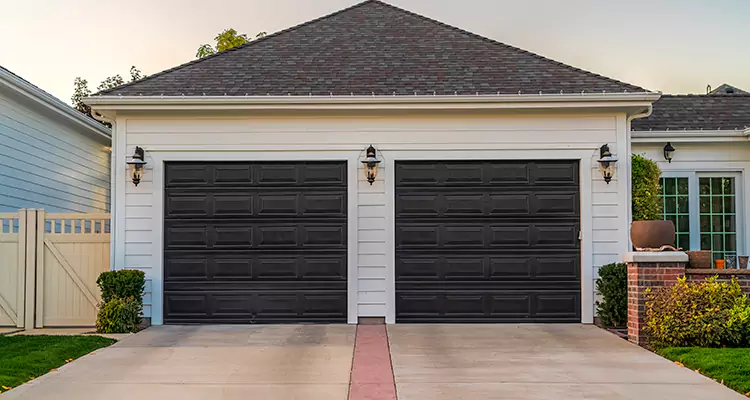 Residential Local Garage Door Repair in West Lealman, FL