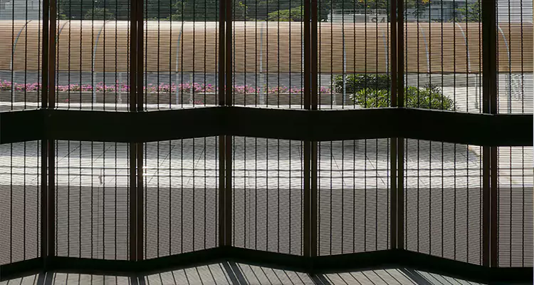 Front Screen Door Repair in West Lealman, FL