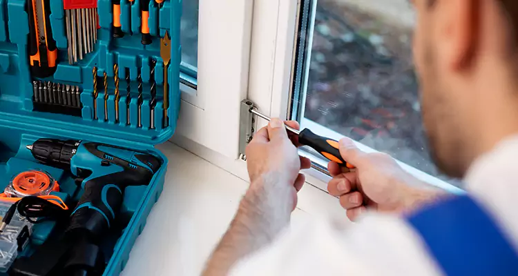 Mirrored Sliding Doors Replacement Expert in West Lealman, FL